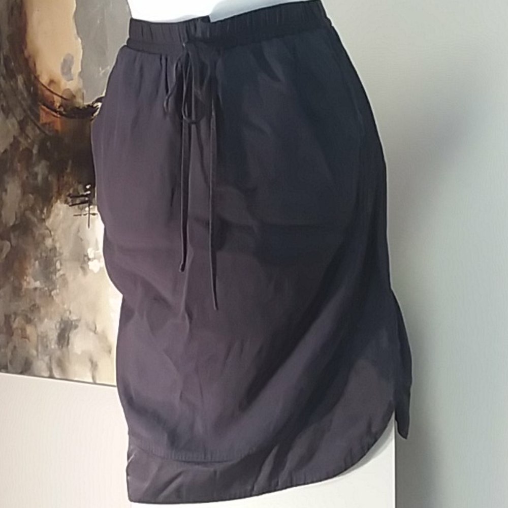 LOFT PETITES Navy Skirt Size M
